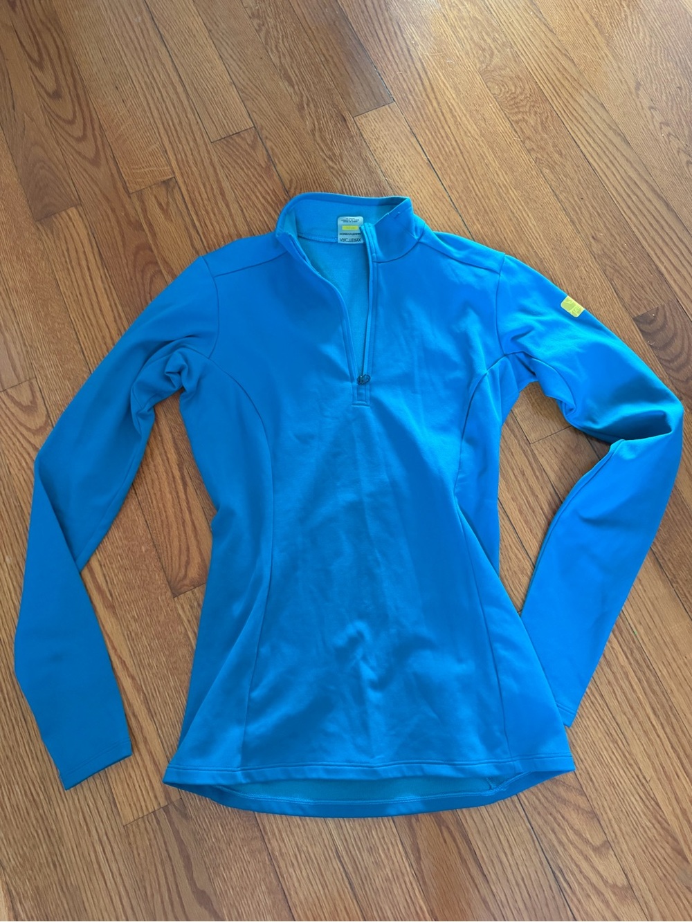 Arc’teryx blue athletic half size size xs